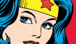 女超人的漫画,守护地球的钢铁之翼